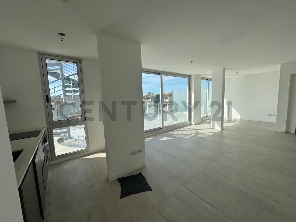 Foto de Venta Duplex 2 ambientes 2 terrazas Belgrano R Sucre y Holmberg cochera, imagen 2