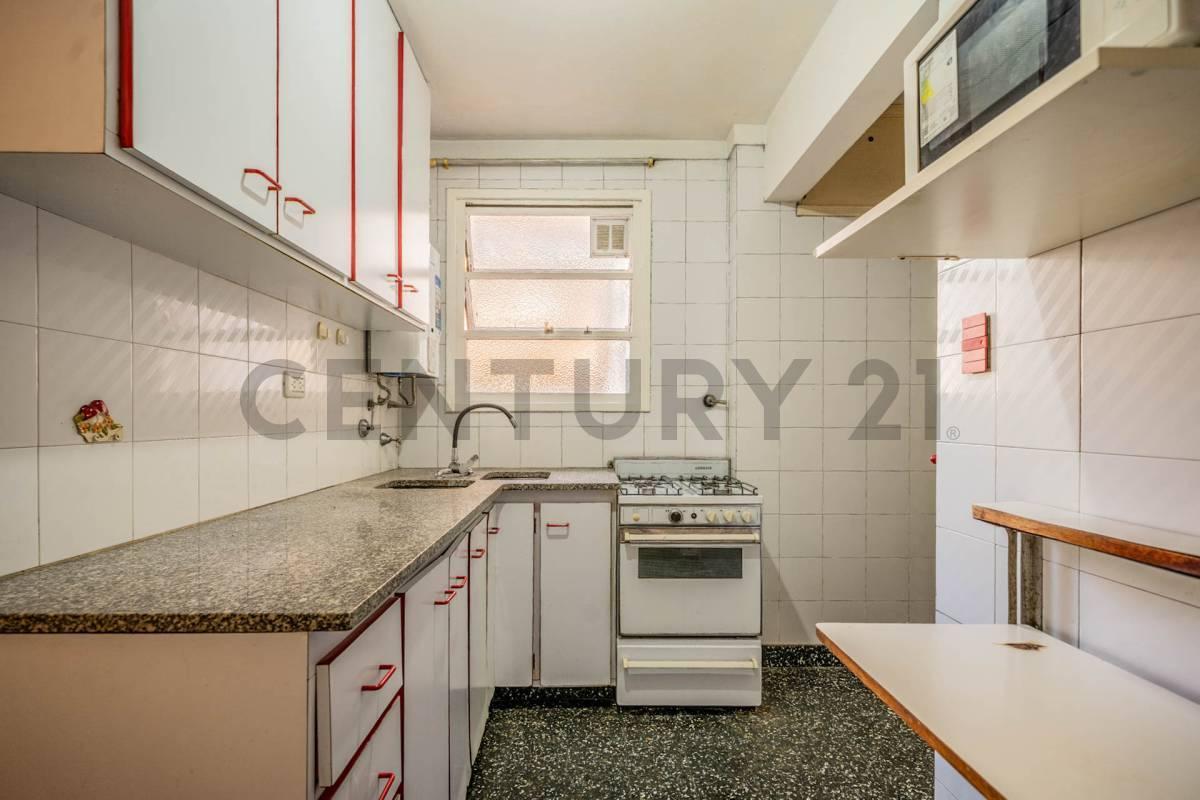 Foto de Venta Departamento 3 Ambientes con dependencia y baulera en Palermo, imagen 1