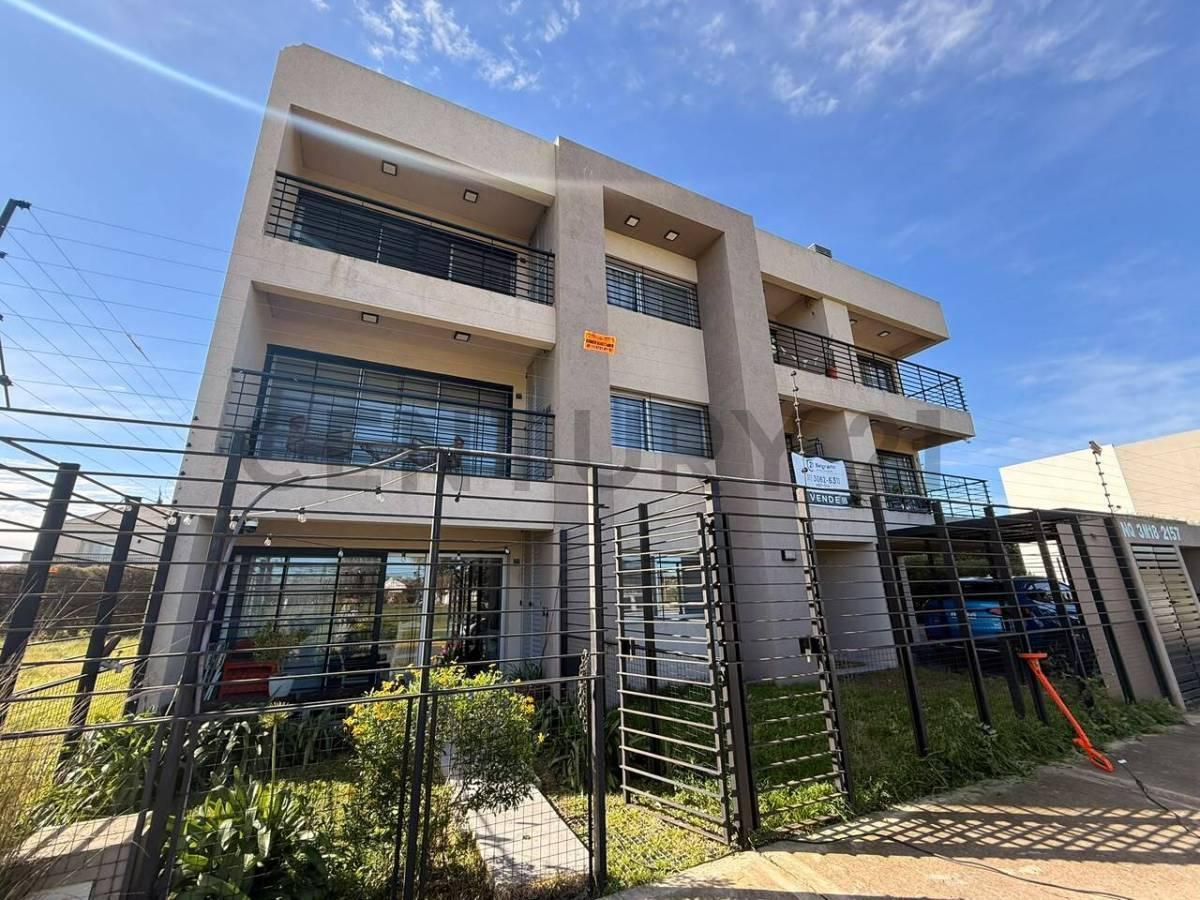 Foto de 3 Ambientes con Parrilla y Patio + Espacio Guarda Coche, imagen 1