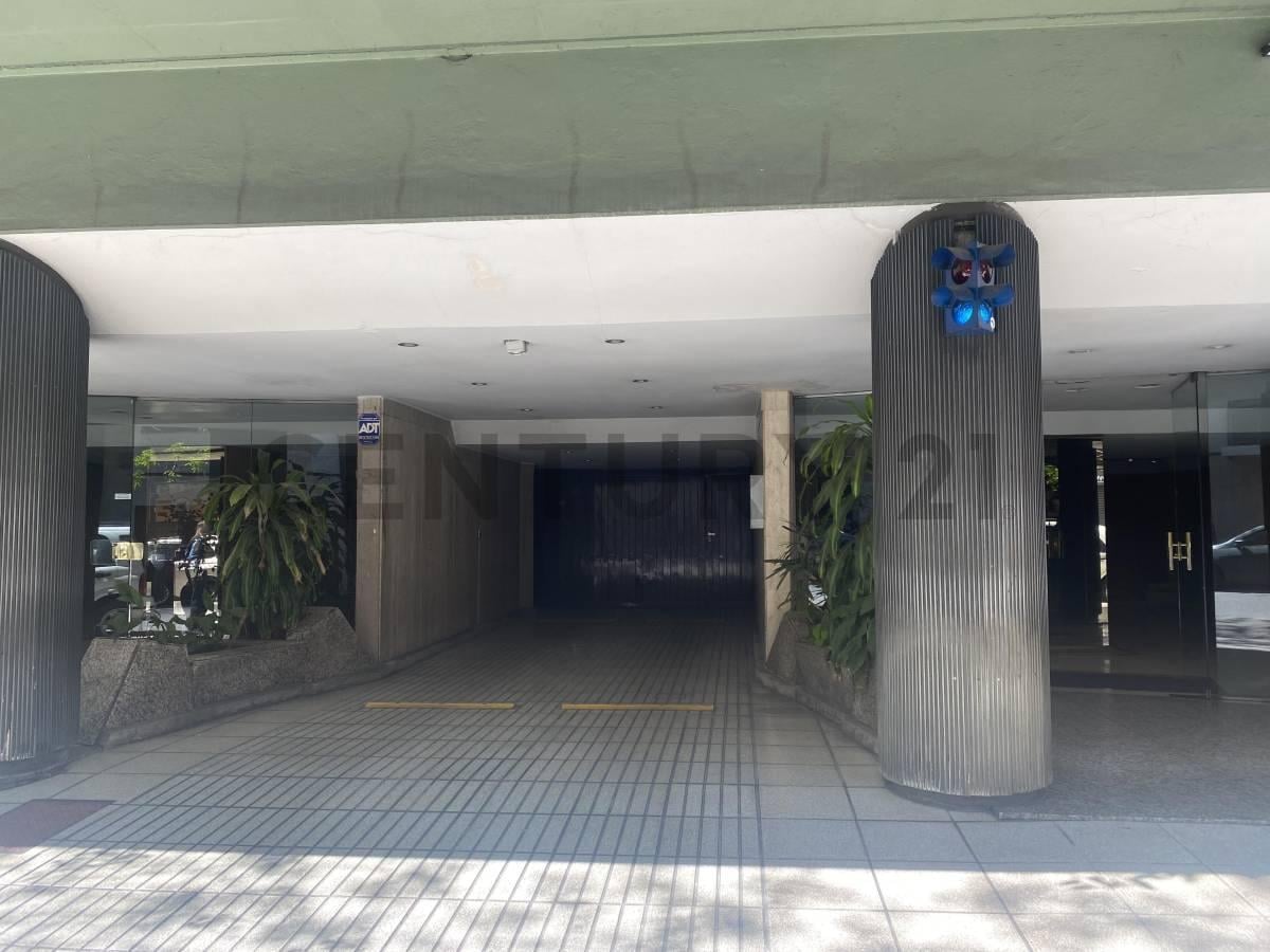 Foto de Excelente oportunidad. COCHERA FIJA Y CUBIERTA EN VENTA – PALERMO, imagen 3