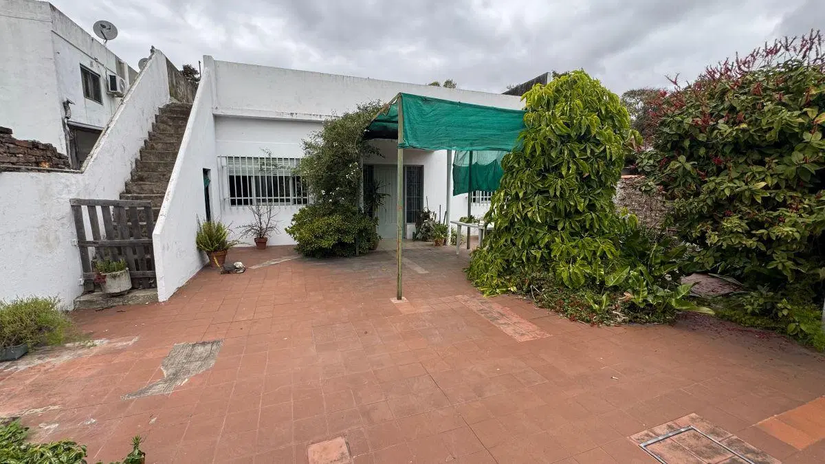 Casa sobre Lote de 380 metros ideal inversión 3