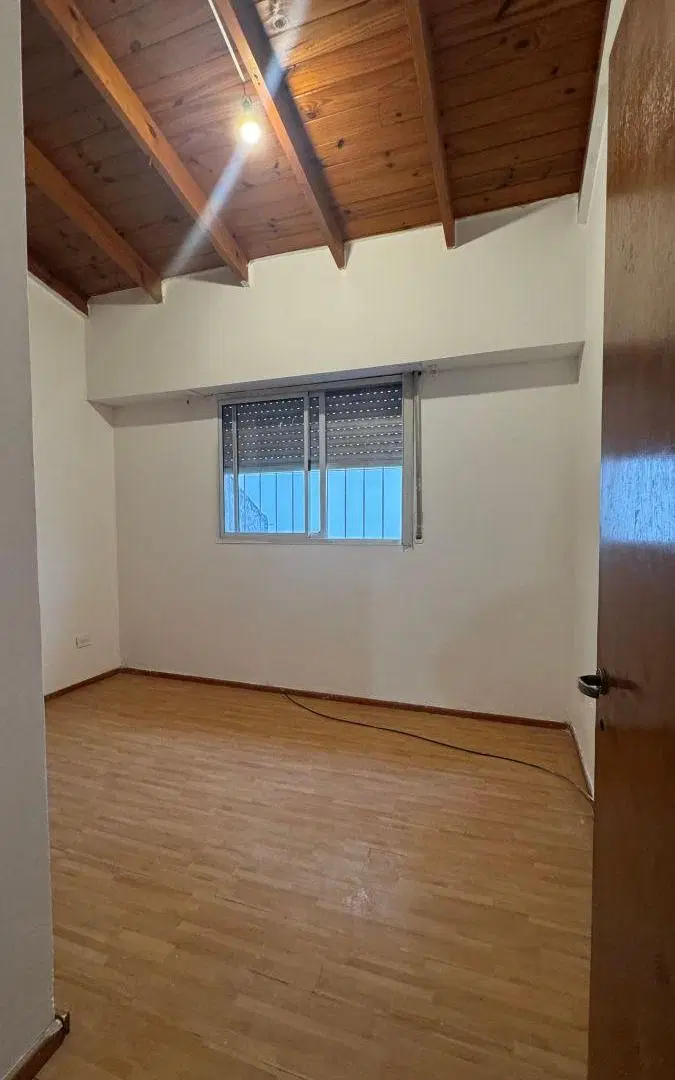 Disponible 3 amb con balcón sin expensas 4