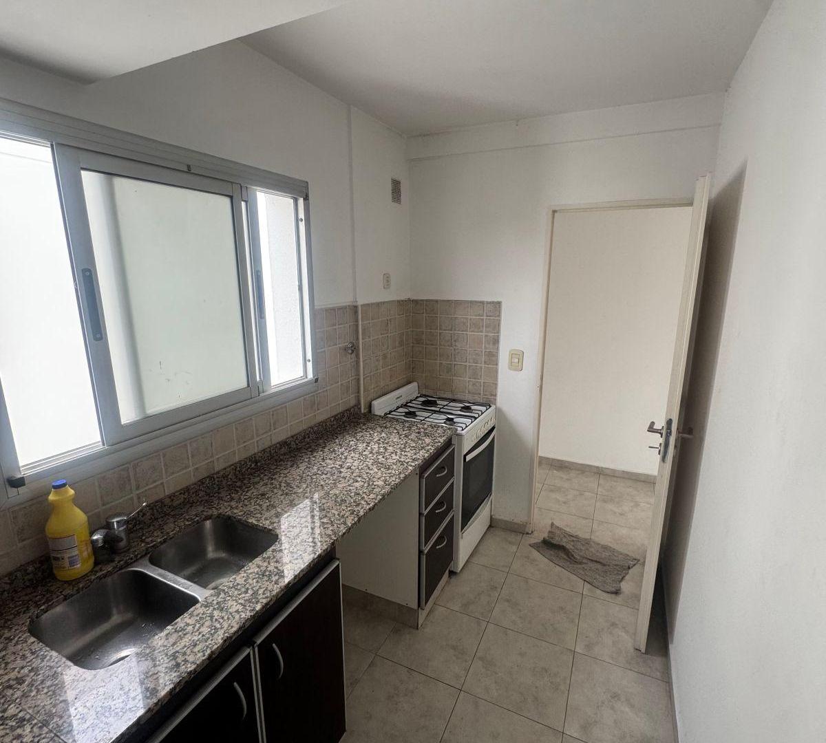 Foto de Departamento con balcón, imagen 4