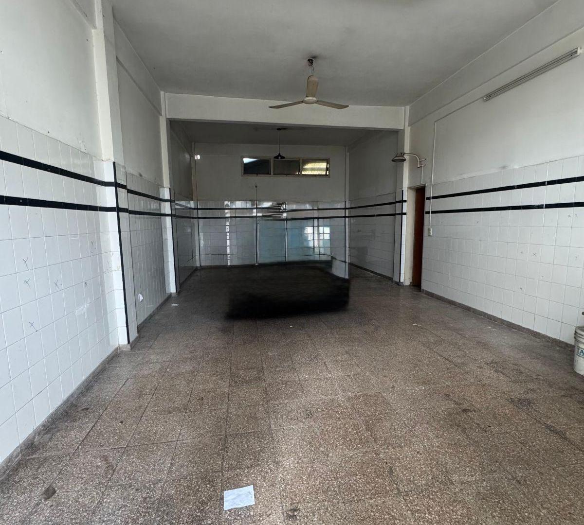 Foto de Local comercial o garage, imagen 1