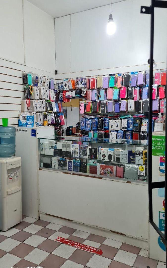 Foto de LOCAL COMERCIAL EN GALERIA A LA VENTA 13 MTS2 AV. BOEDO AL 700 PLENO, imagen 2