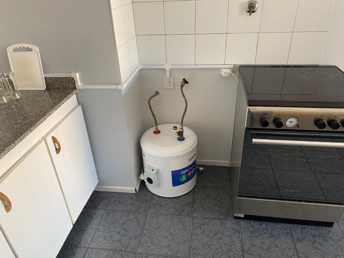 Foto de DEPARTAMENTO EN ALQUILER DE 24 MTS2 MONOAMBIENTE AL CONTRAFRENTE AV, imagen 2
