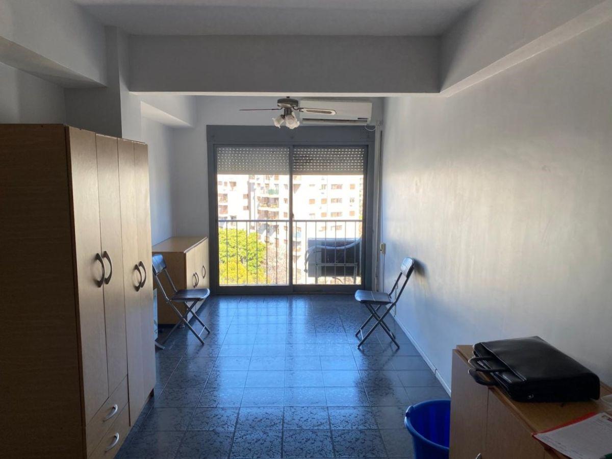 Foto de DEPARTAMENTO EN ALQUILER DE 24 MTS2 MONOAMBIENTE AL CONTRAFRENTE AV, imagen 3