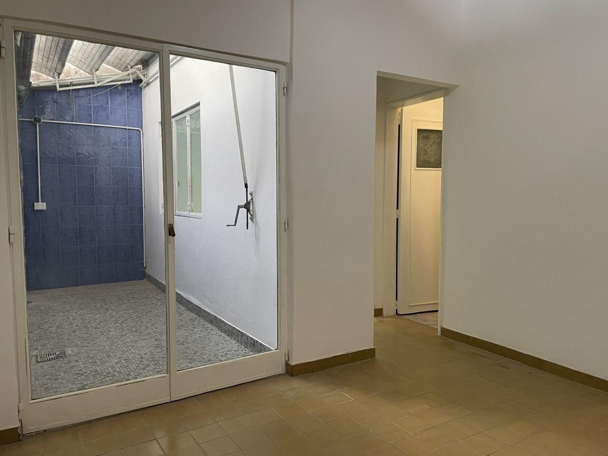 Foto de DEPARTAMENTO EN ALQUILER DOS AMBIENTES 39 MTS2 PLANTA BAJA CON PATIO, imagen 1