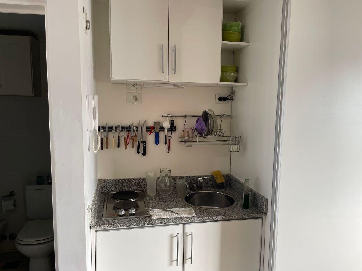Foto de DEPARTAMENTO EN VENTA MONOAMBIENTE DE 37 MTS2 AL FRENTE CON BALCON AV, imagen 4