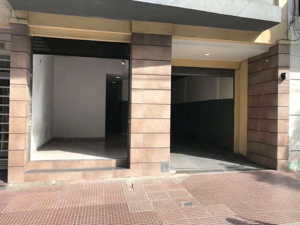Foto de LOCAL COMERCIAL A LA CALLE P.BAJA Y SUBSUELO 243M2, imagen 1