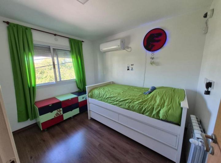 Imperdible casa en lote propio – Refaccionada, con pileta, quincho y terraza - Calle 70 y 134 5