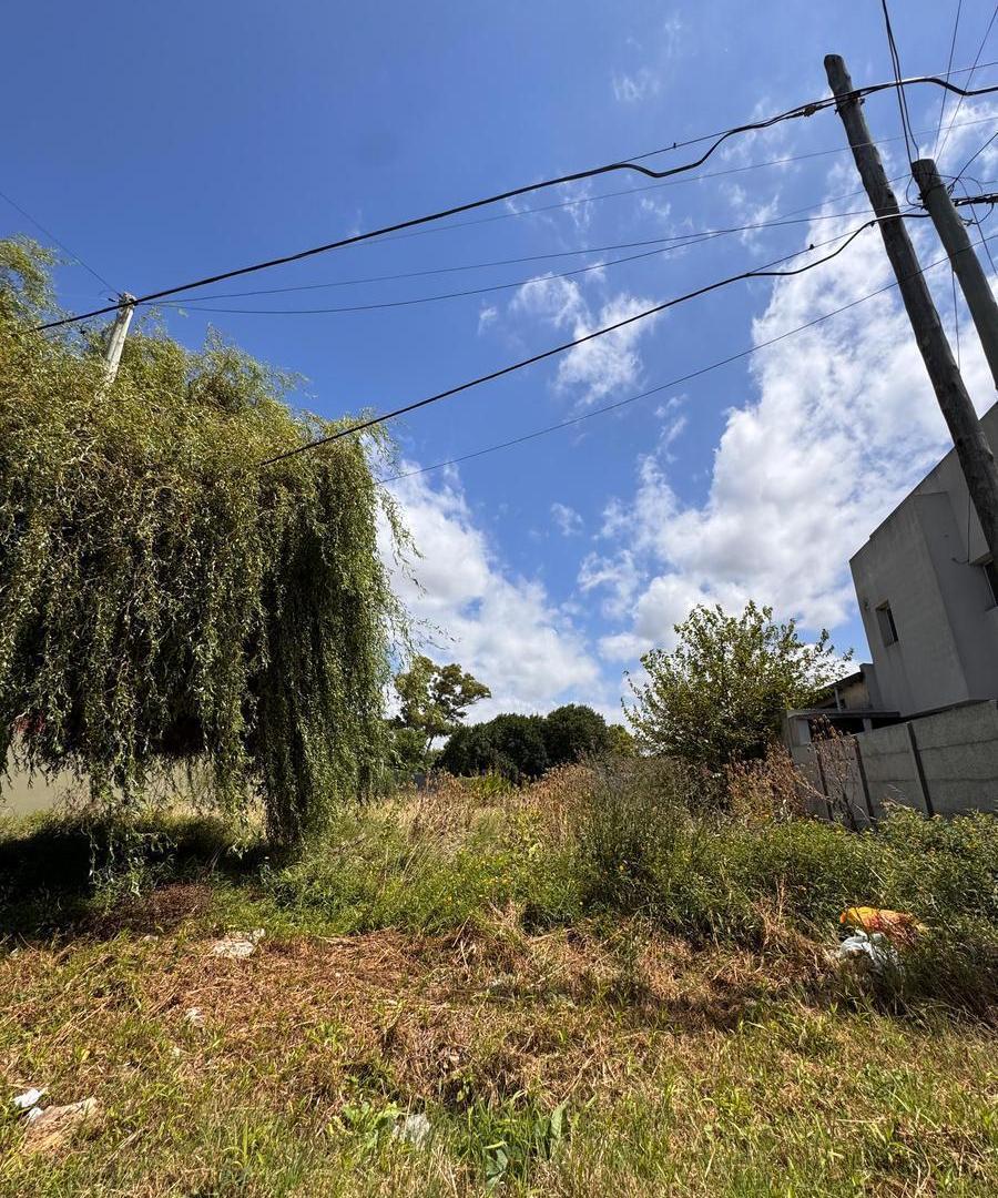 Terreno en venta en Villa Castells, La Plata