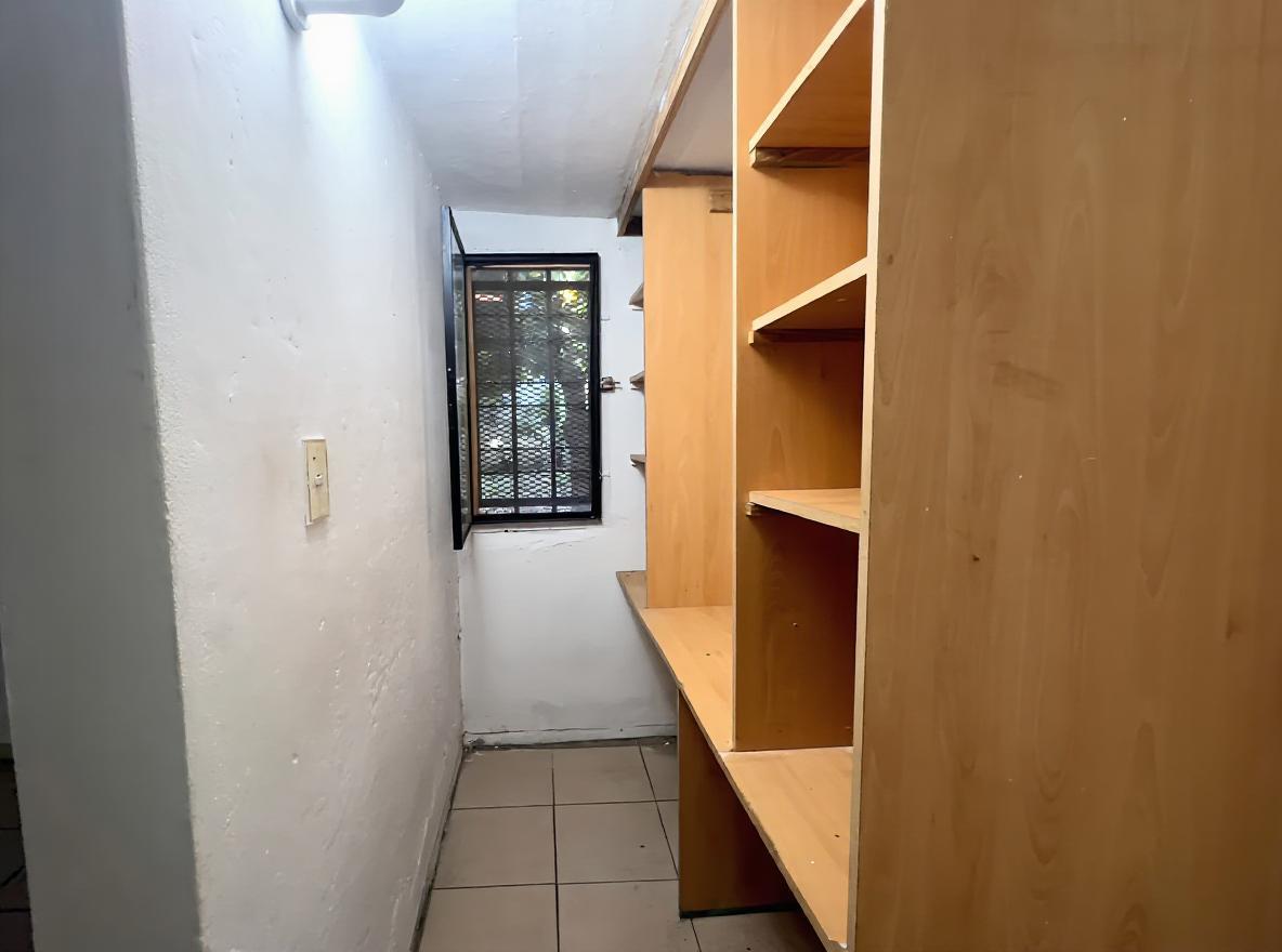 Casa en venta Los Hornos 2 dormitorios Quincho lote 1000 m2