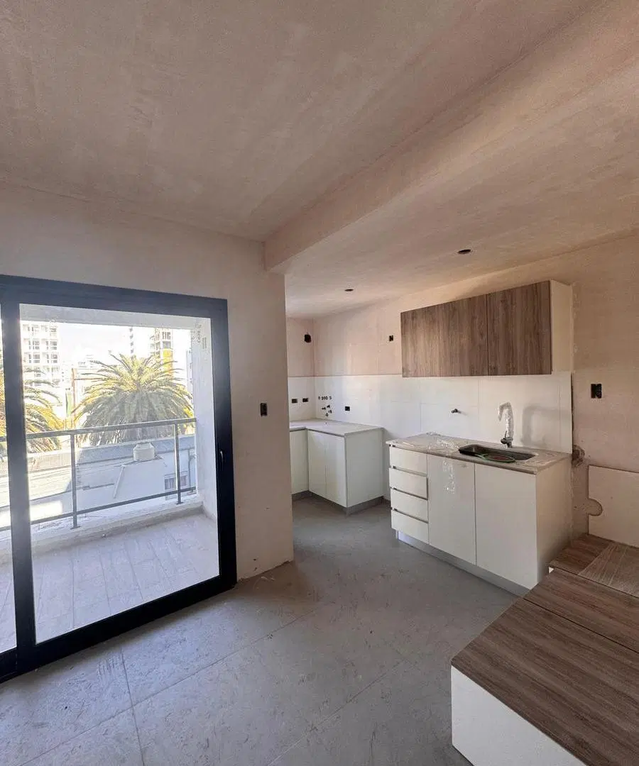 Monoambiente en venta - Excelente ubicación - Calle 46 entre 18 y 19 - La Plata 2
