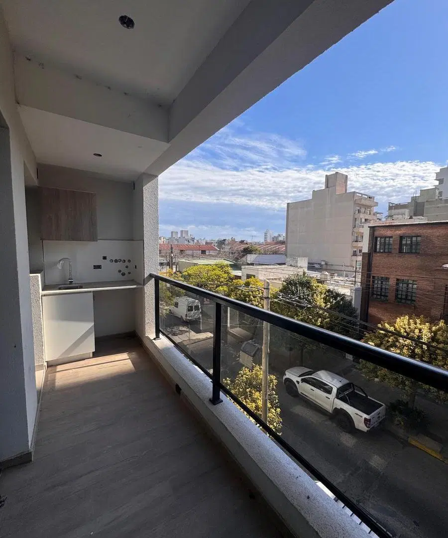 Monoambiente en venta - Excelente ubicación - Calle 46 entre 18 y 19 - La Plata 4