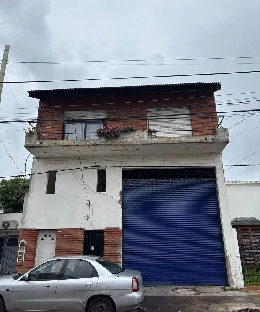 Local en Berisso 3