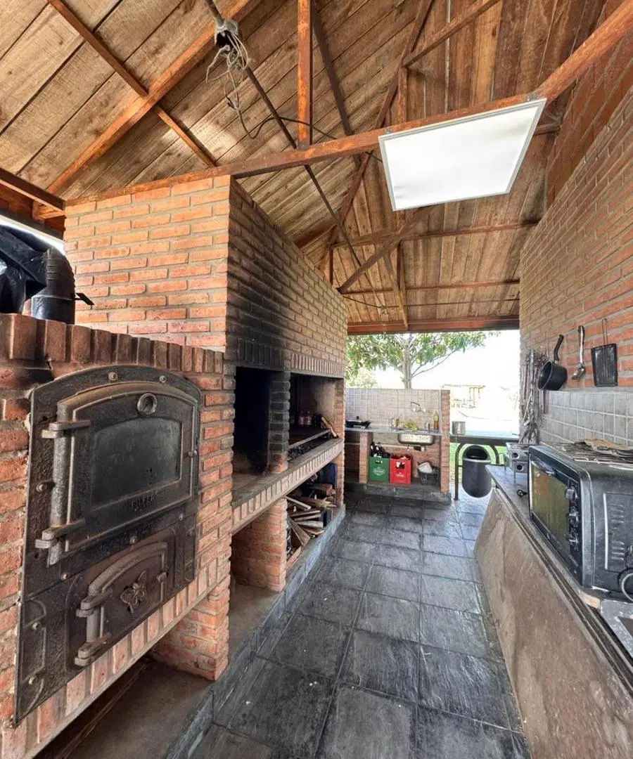 Casa en alquiler en Montevideo entre 105 y 106, Berisso, 3