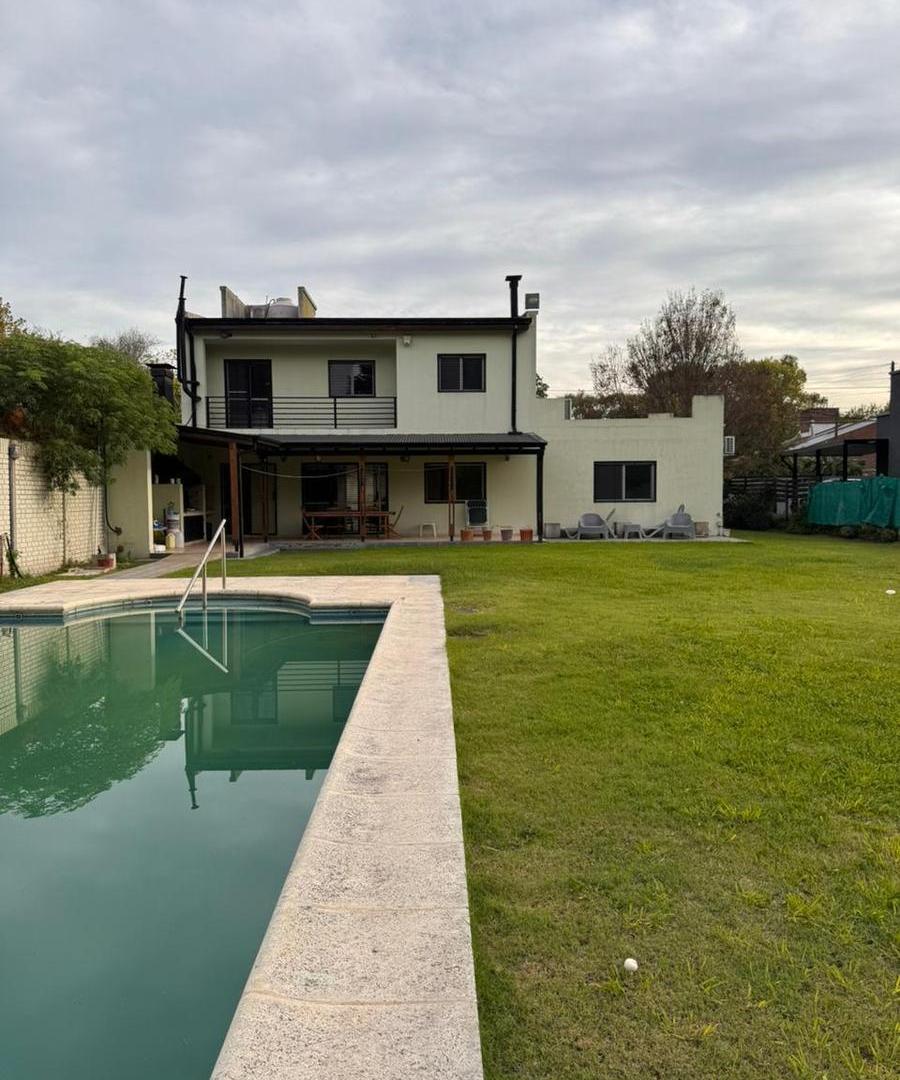 Foto de Casa en venta en calle 25 entre 425 y 426, Villa Elisa, imagen 3
