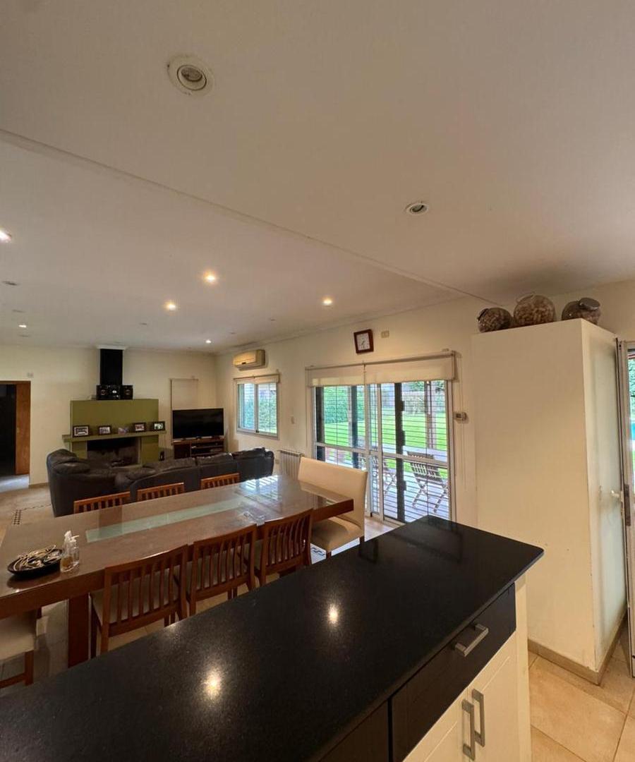 Foto de Casa en venta en calle 25 entre 425 y 426, Villa Elisa, imagen 5