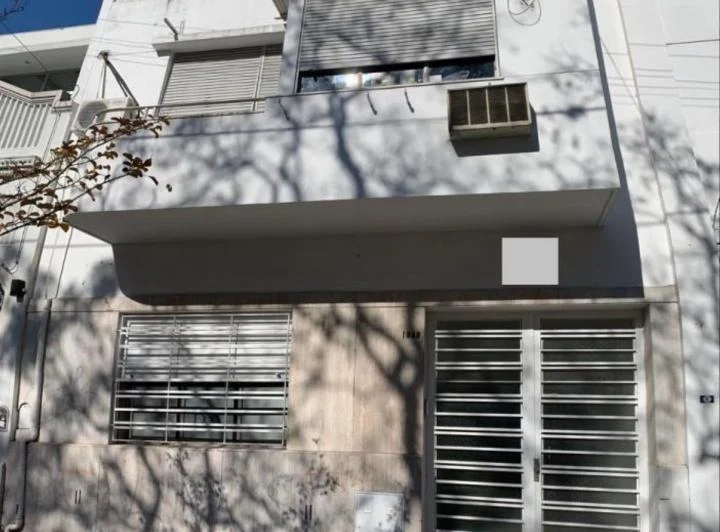 CASA EN ALQUILER EN LA PLATA - ZONA PLAZA MORENO 1