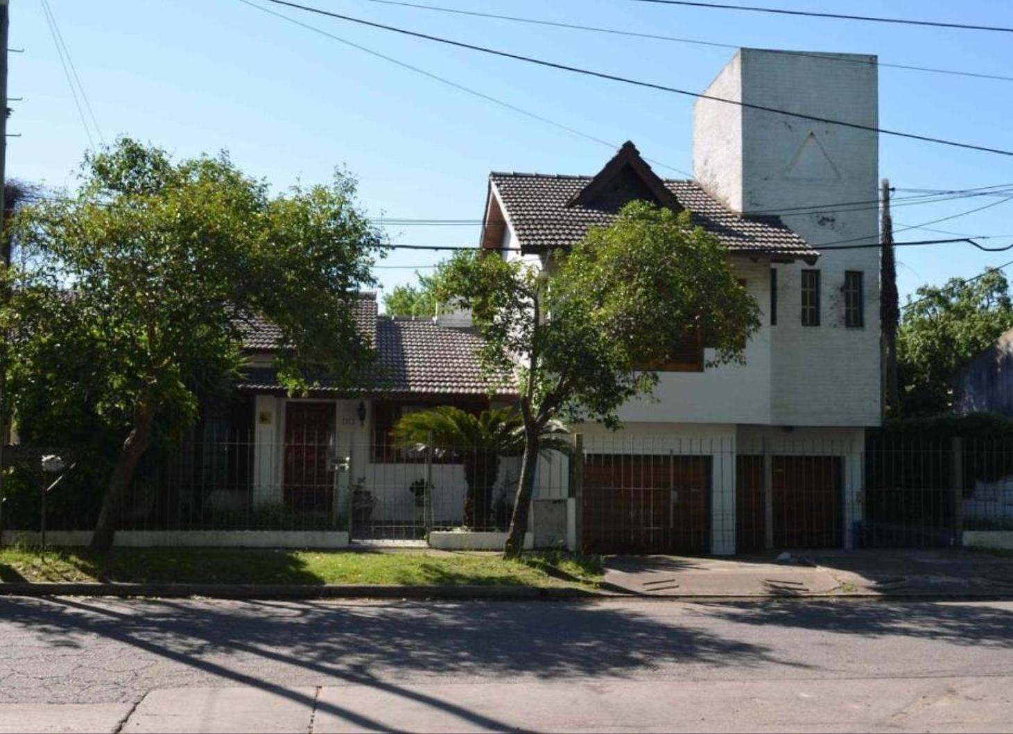 CASA EN VENTA EN 531 ESQ 14 - TOLOSA