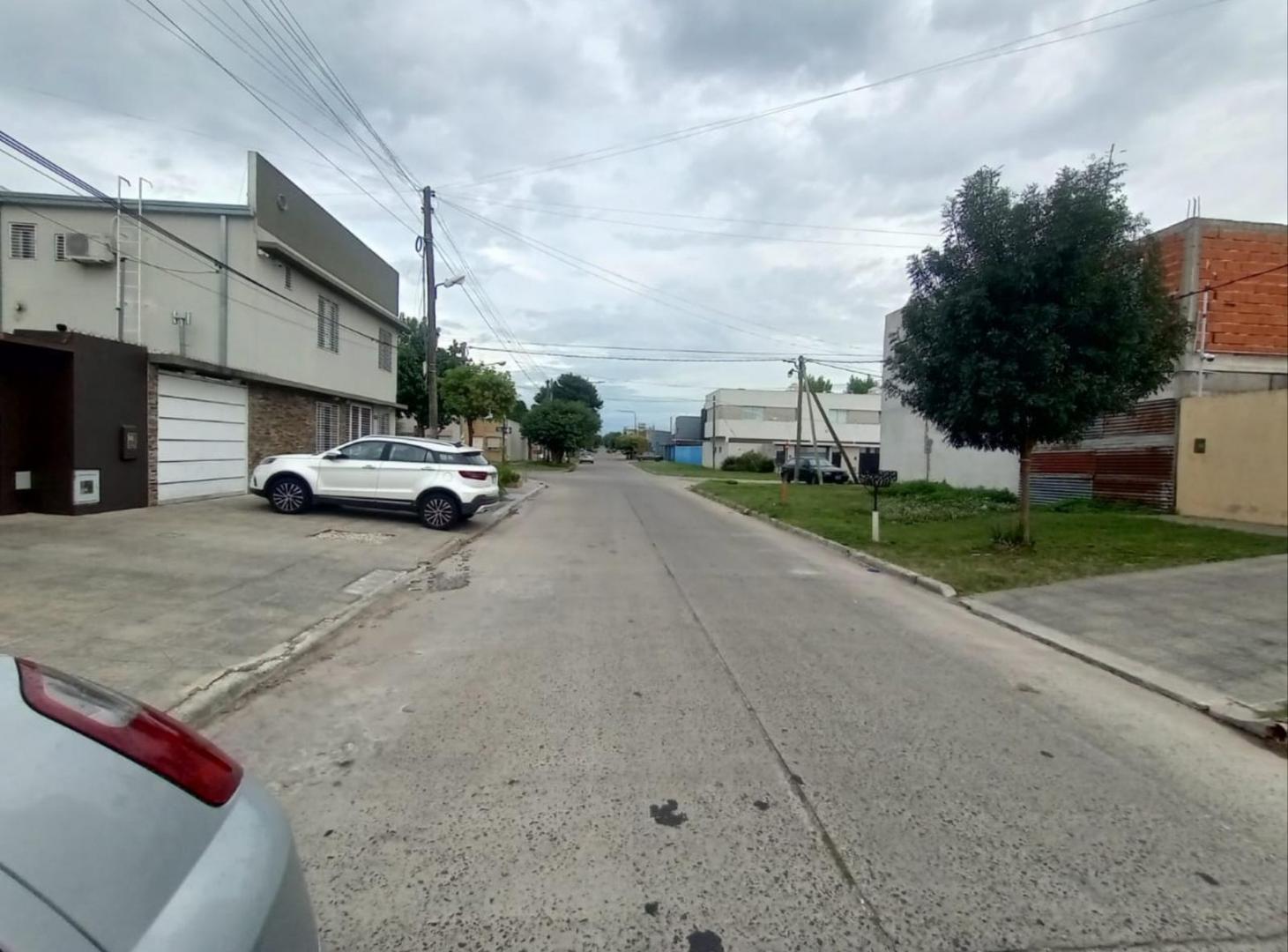 Foto de Terreno en venta en La Plata, imagen 3