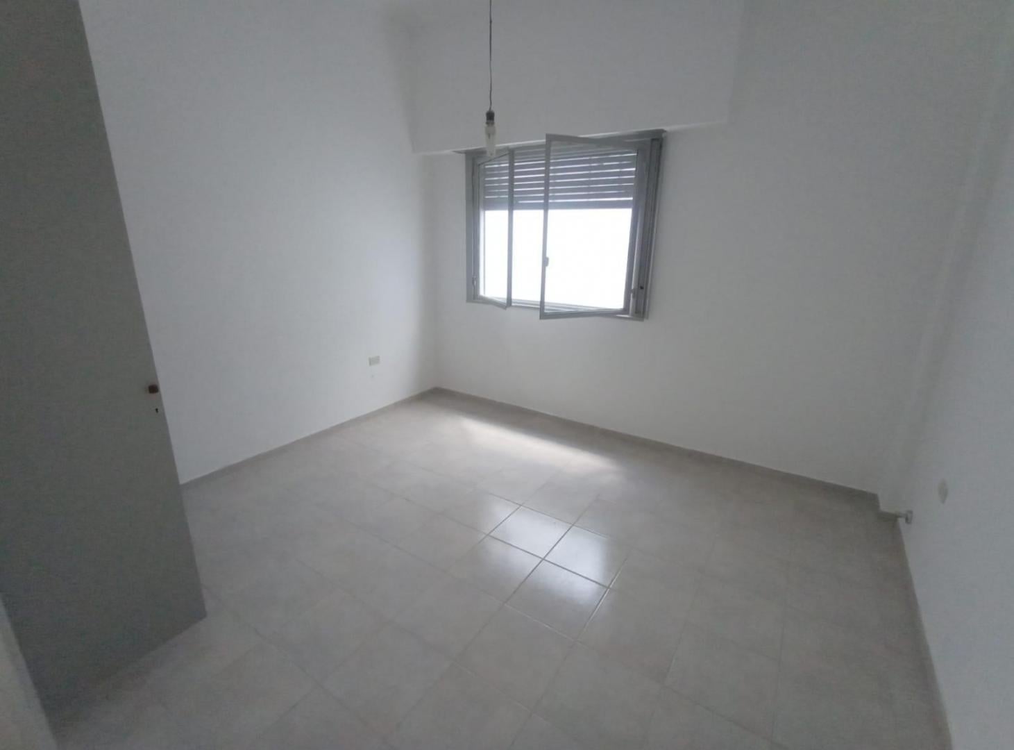 Foto de PH en venta en La Plata, imagen 2