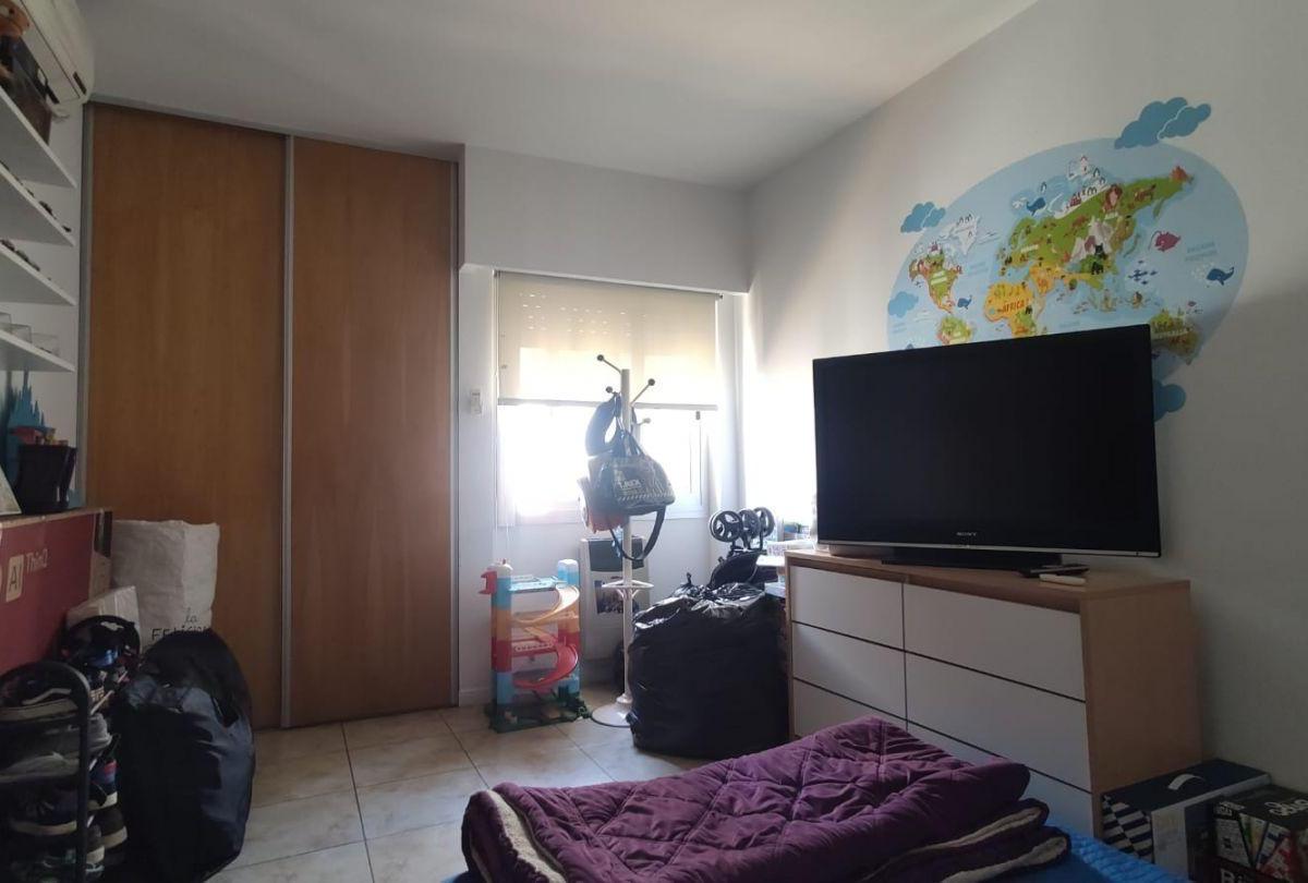 DUPLEX TRES AMBIENTES CON COCHERA