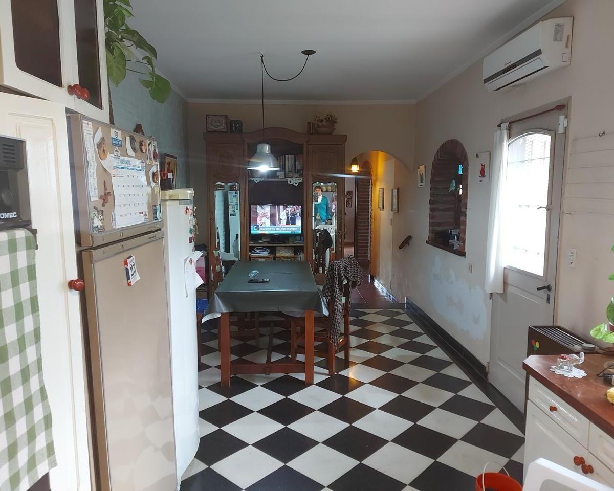 Casa 5 ambientes. | Viamonte al 200