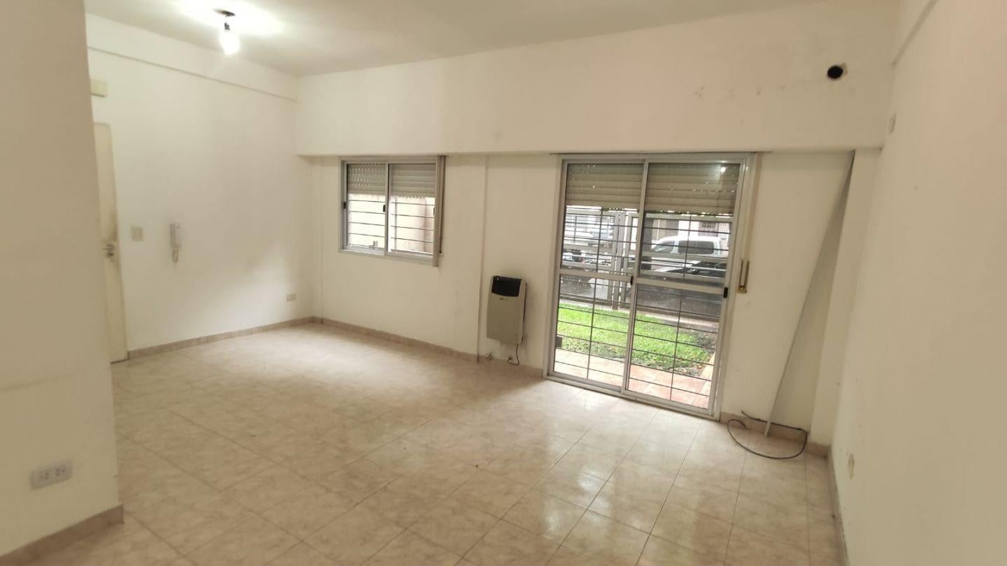 DEPARTAMENTO CONSULTORIO OFICINA 36 m2 - en alquiler . MORON