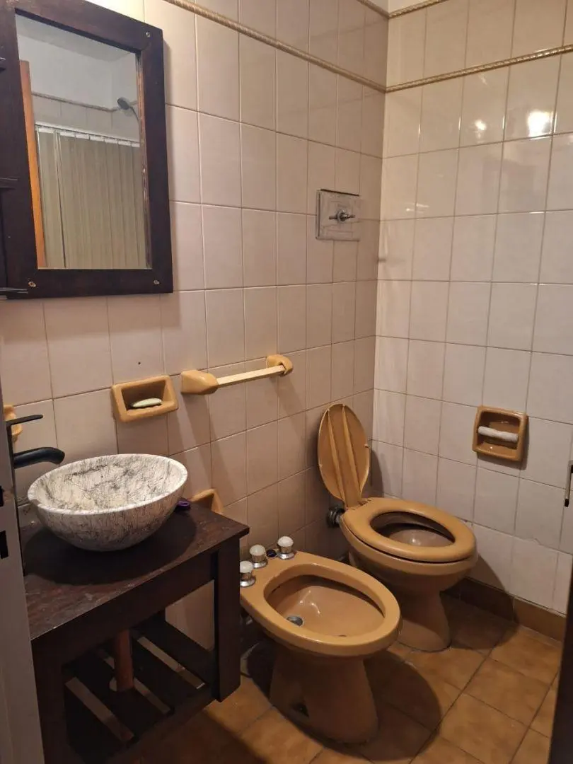 CONSULTORIO u OFICINAS en alquiler - amueblado en moron centro 2