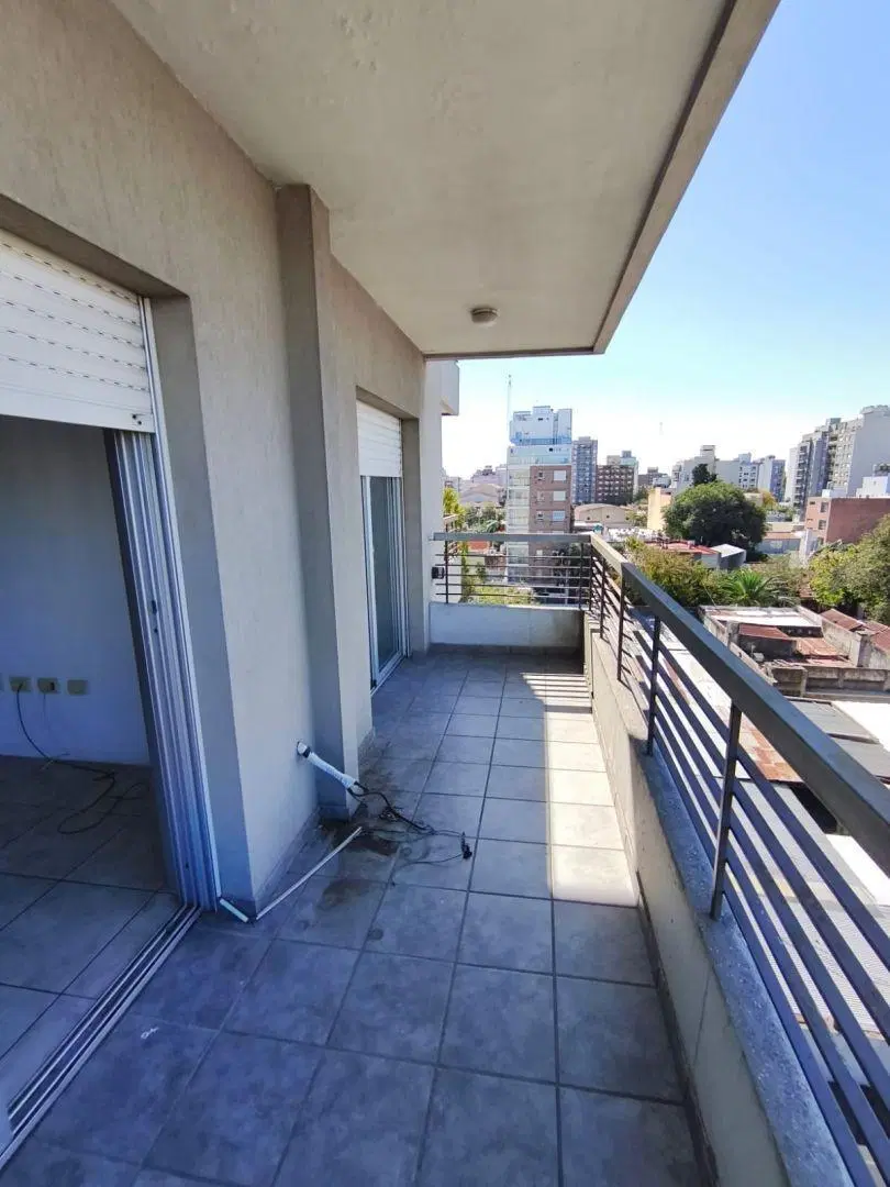 Departamento 2 amb con cochera fija - moron 2