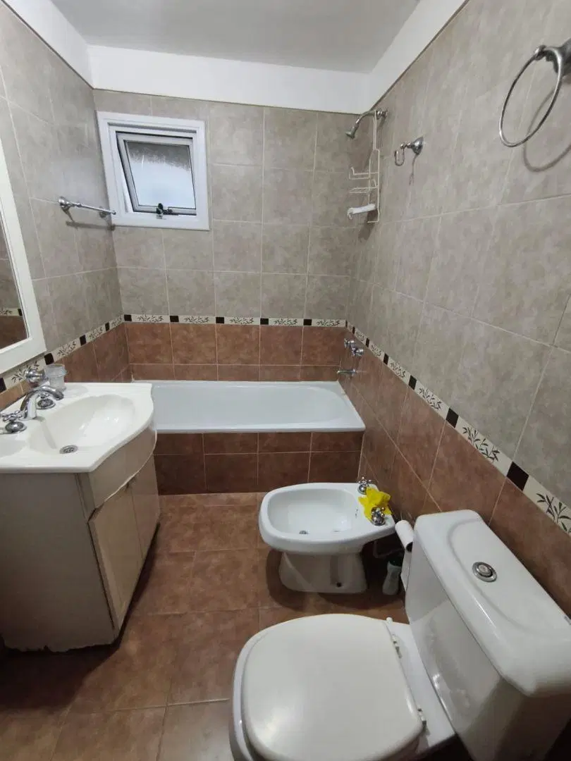 DEPARTAMENTO 2 amb - Moron 4 c estacion - IMPECABLE 3
