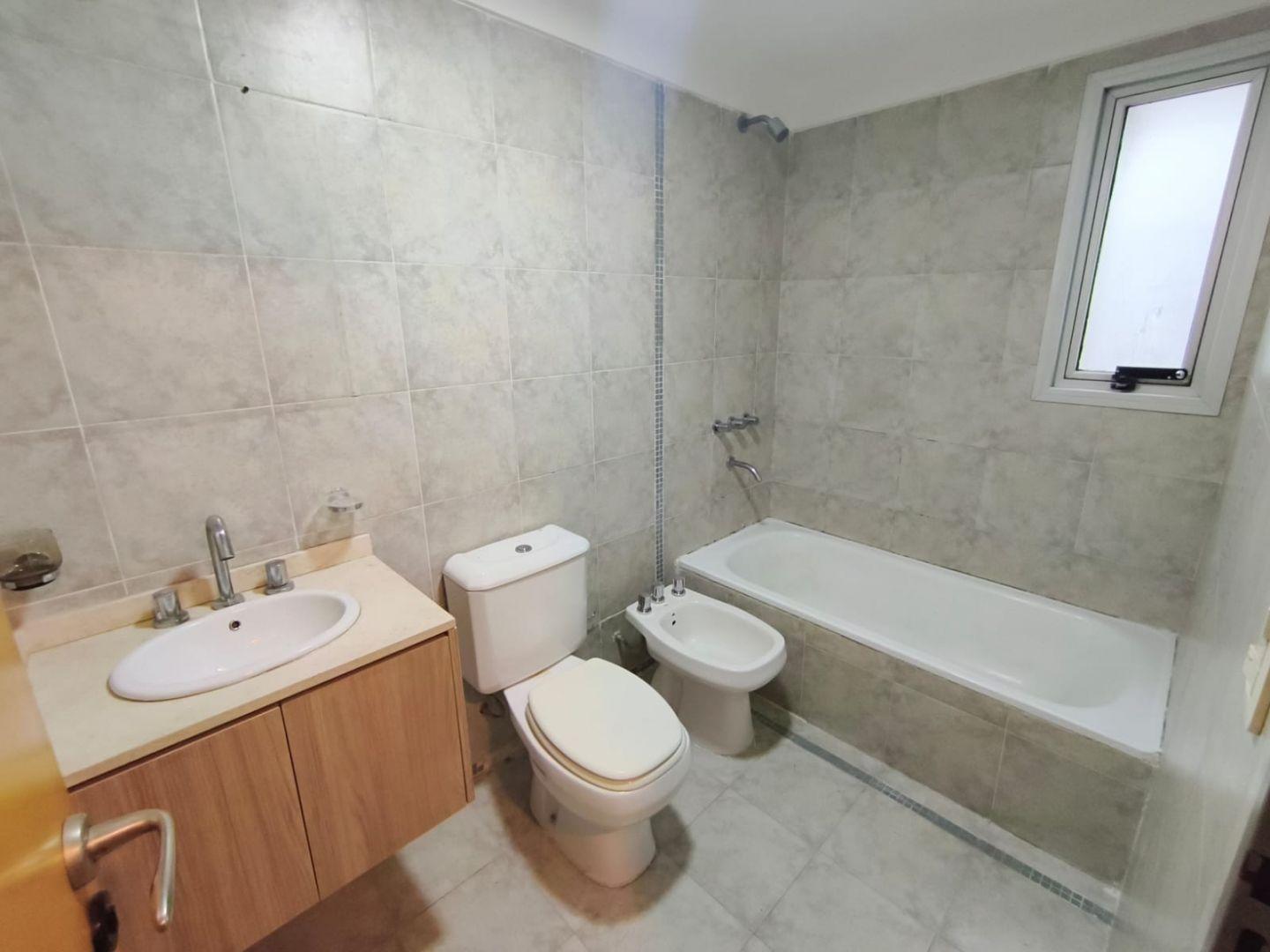 Foto de DEPARTAMENTO 2 amb c/ cochera cub - CASTELAR CENTRO, imagen 4