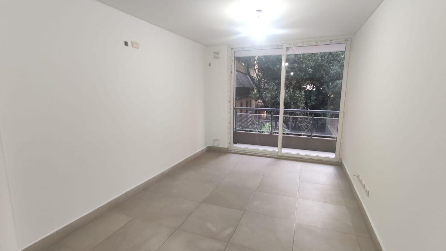 Foto de Departamento 2 amb c/ COCHERA - Moron centro, imagen 5