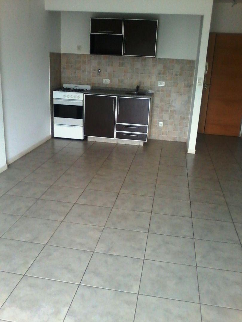 Foto de Alquiler Departamento 1 ambiente - Moron centro, imagen 1