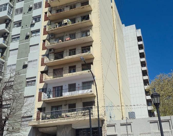 Departamento en alquiler de 1 dormitorio en la plata zona facultades, todos medios de transporte. 1