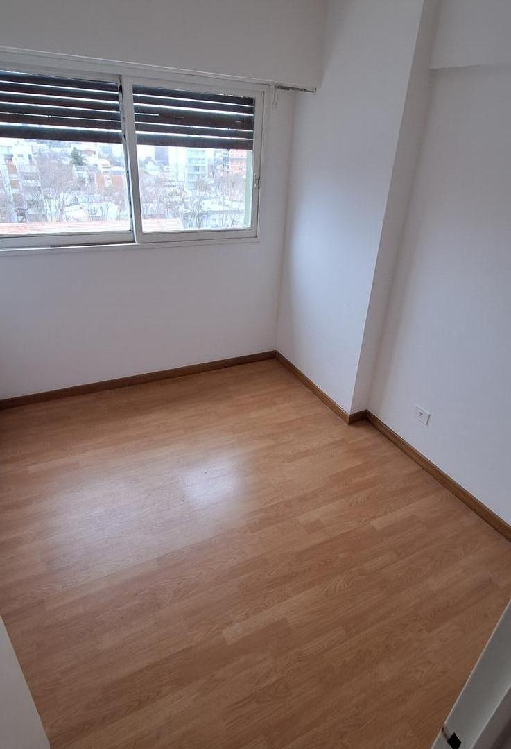 Foto de Departamento en alquiler de 2 dormitorios en La Plata zona Plaza Moreno, imagen 2