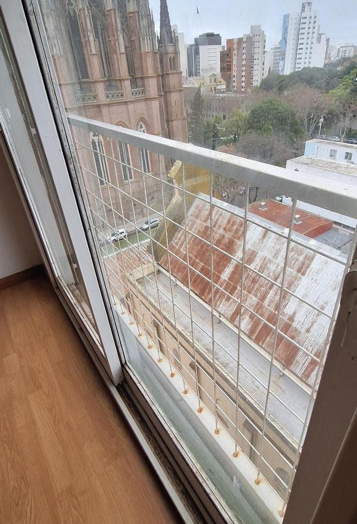 Foto de Departamento en alquiler de 2 dormitorios en La Plata zona Plaza Moreno, imagen 4
