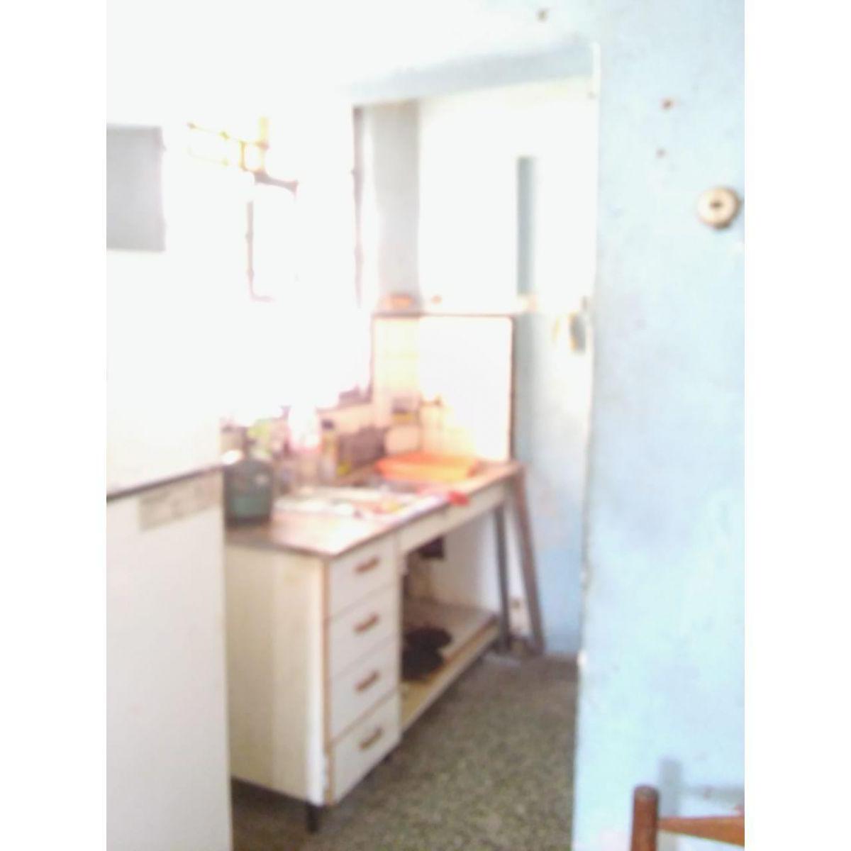 Foto de RETASADA. Casa de dos dormitorios, amplio terreno. Todo a reciclar, imagen 5