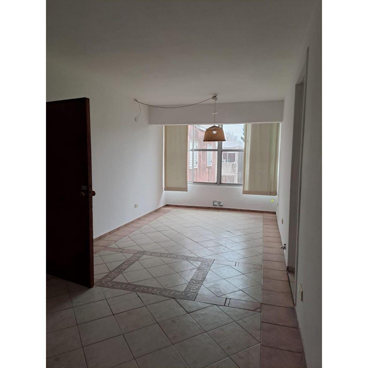 Departamento de 3 Dorm. Pasaje Apostoles 1267 P 5