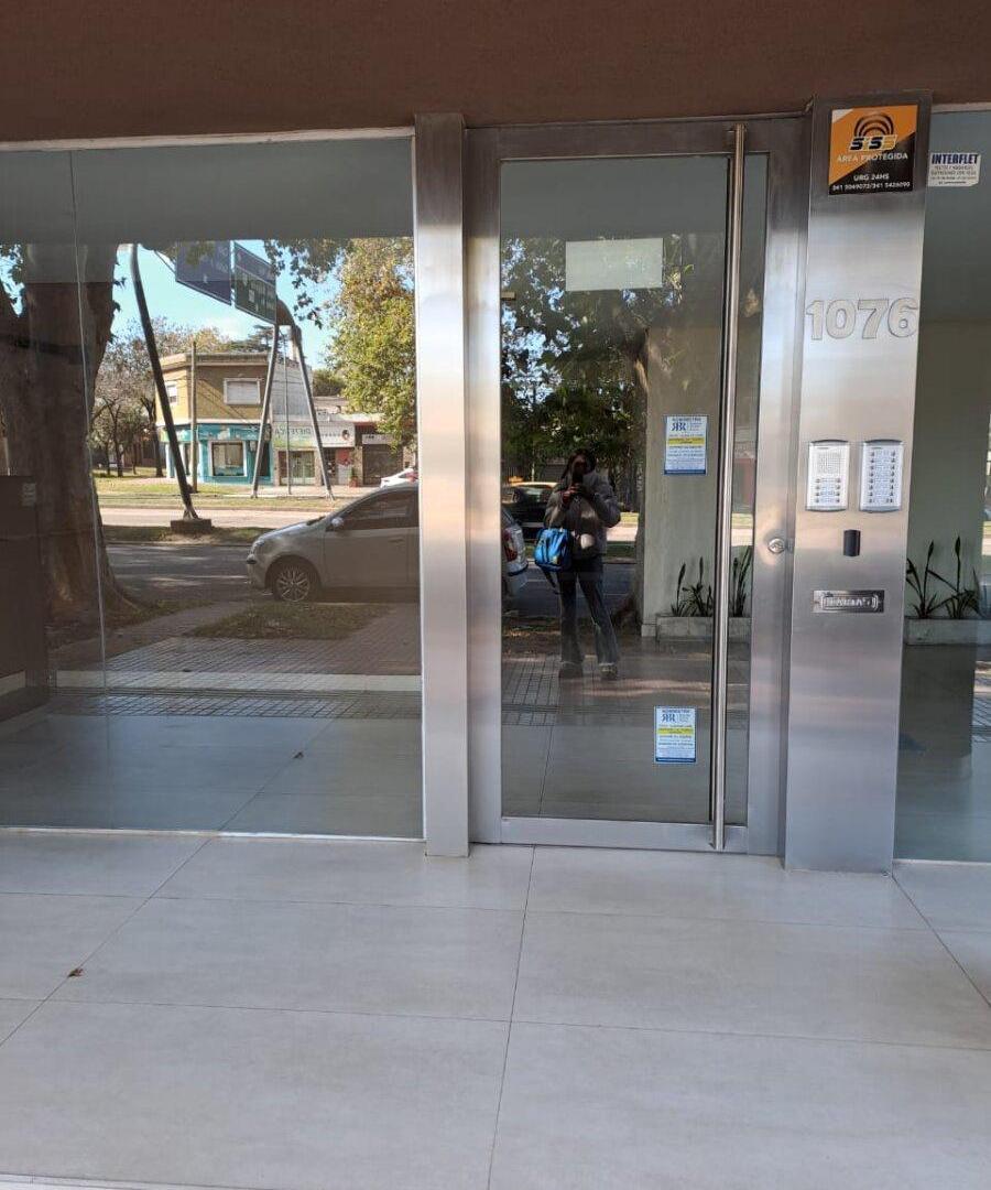 Departamento de 1 dormitorio . BV Rondeau 1076 piso 5