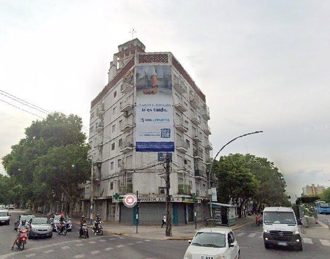 Foto de Departamento 2 dormitorios, frente, Genova 1587 4to Piso., imagen 1