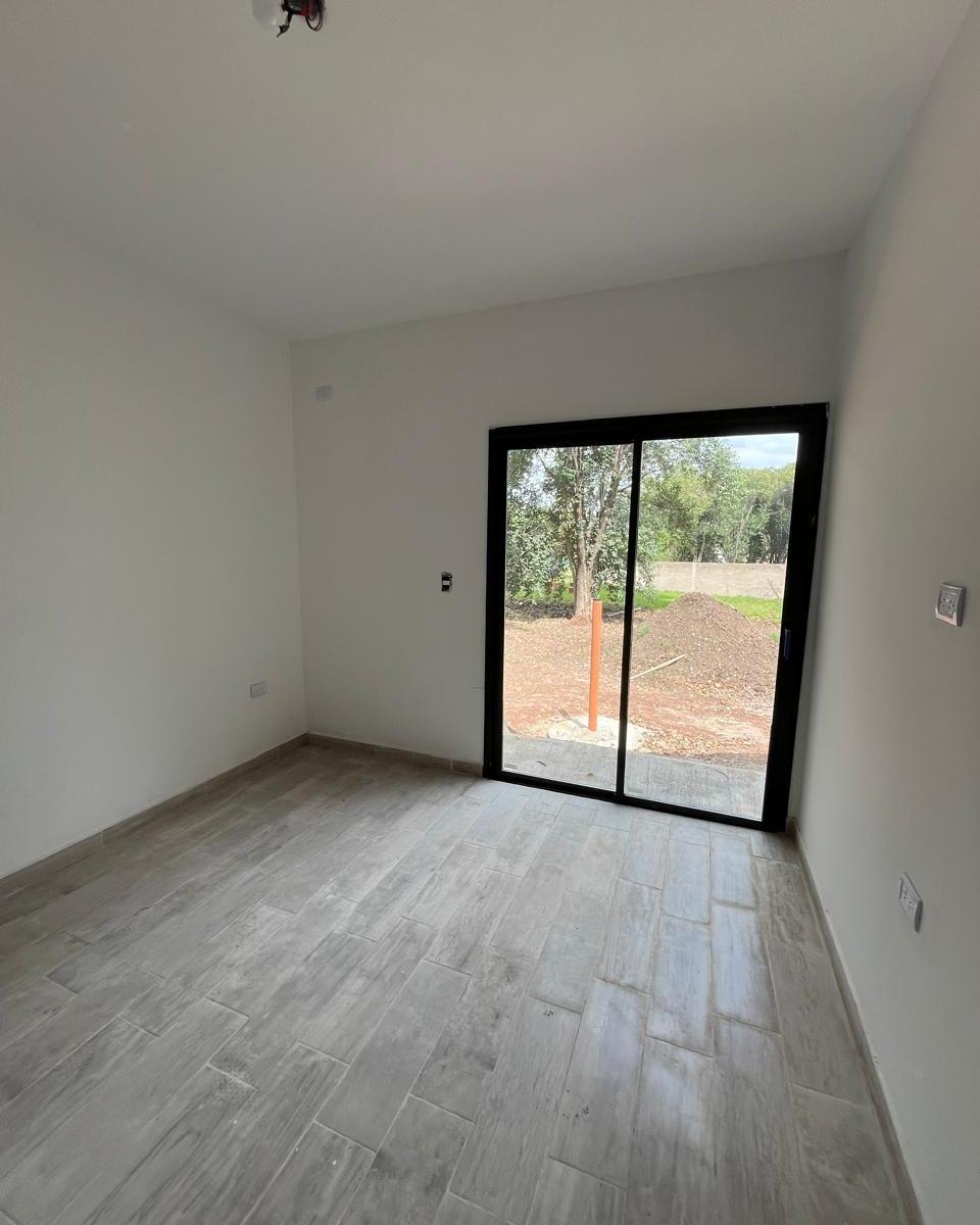 Foto de VENTA CASA 3 DORMITORIOS - VILLA CATALINA, RIO CEBALLOS, imagen 2