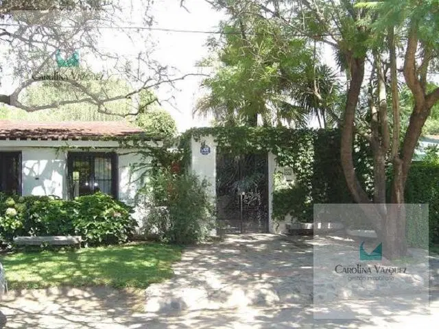 VENTA CASA 4 DORMITORIOS VILLA ALLENDE GOLF 1