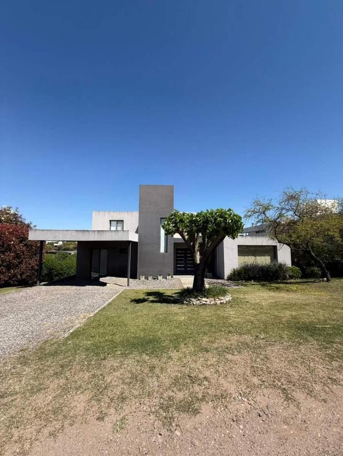Foto de VENTA CASA - ESTANCIA Q2, MENDIOLAZA, imagen 1
