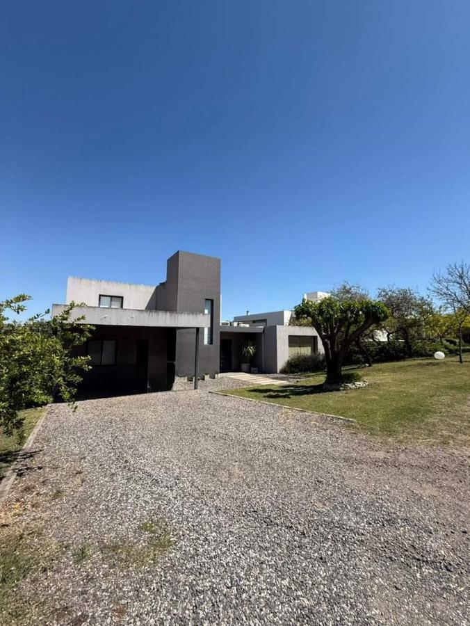 Foto de VENTA CASA - ESTANCIA Q2, MENDIOLAZA, imagen 2