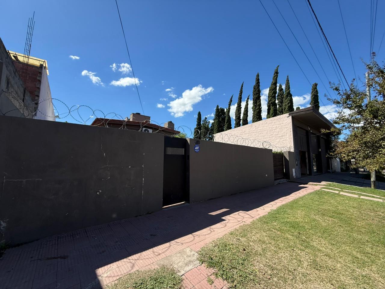 Foto de Venta Casa 4 dormitorios Arguello Cordoba, imagen 1