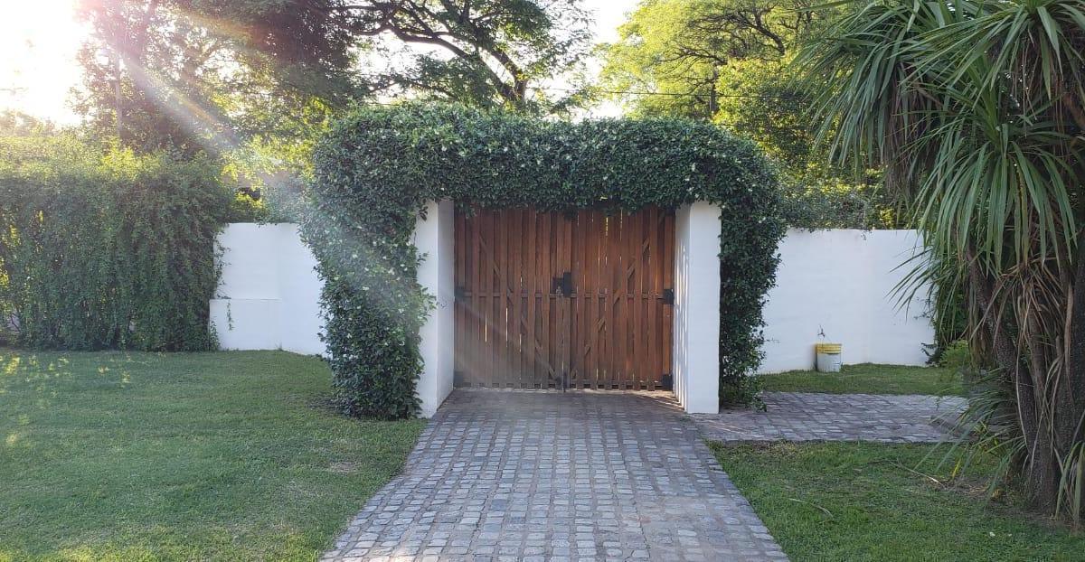 Foto de VENTA CASA 3 DORM. VILLA ALLENDE GOLF, imagen 1