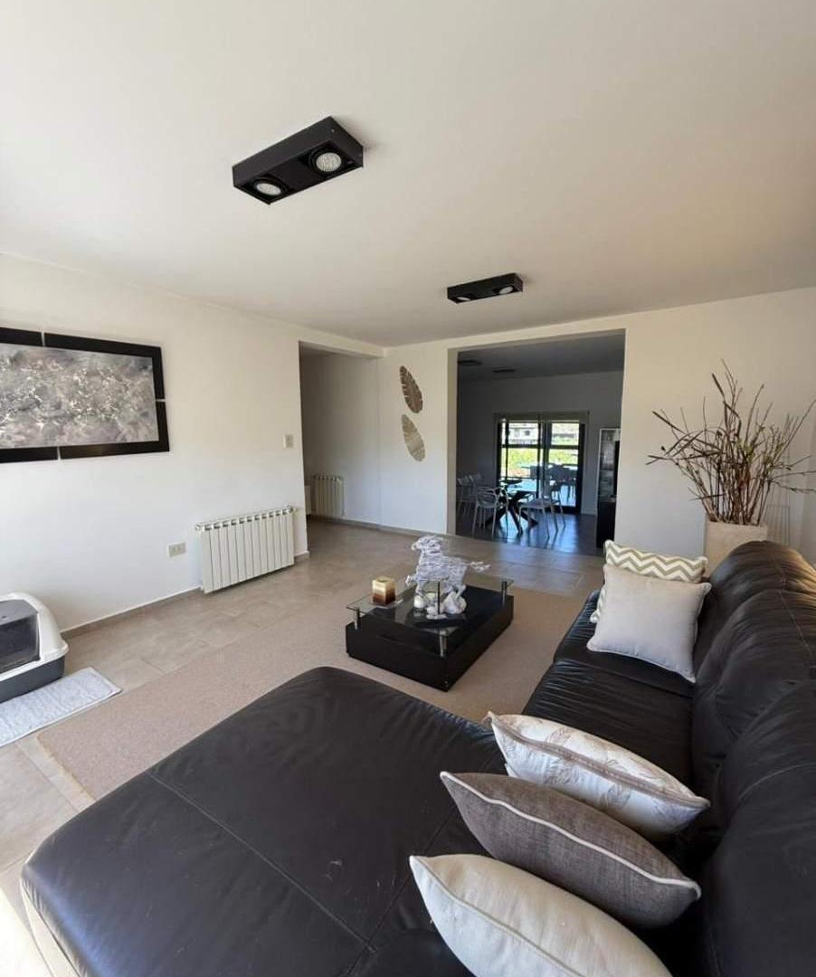 Foto de VENTA CASA 3 DORMITORIOS- ESTANCIA Q2, MENDIOLAZA, imagen 3